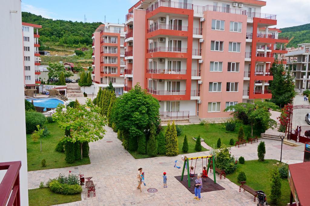 Gt Privilege Fort Beach Apartments エレニテ エクステリア 写真