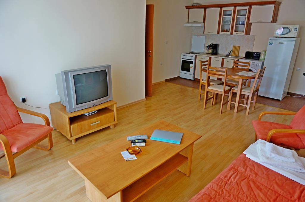 Gt Privilege Fort Beach Apartments エレニテ エクステリア 写真