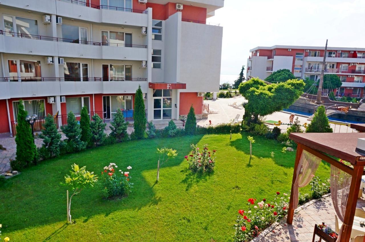 Gt Privilege Fort Beach Apartments エレニテ エクステリア 写真